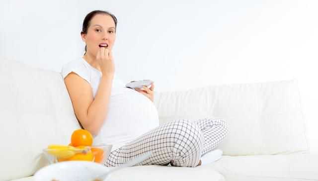 孕中期：准妈妈们如何成功控制体重，迎接健康宝宝的到来？
